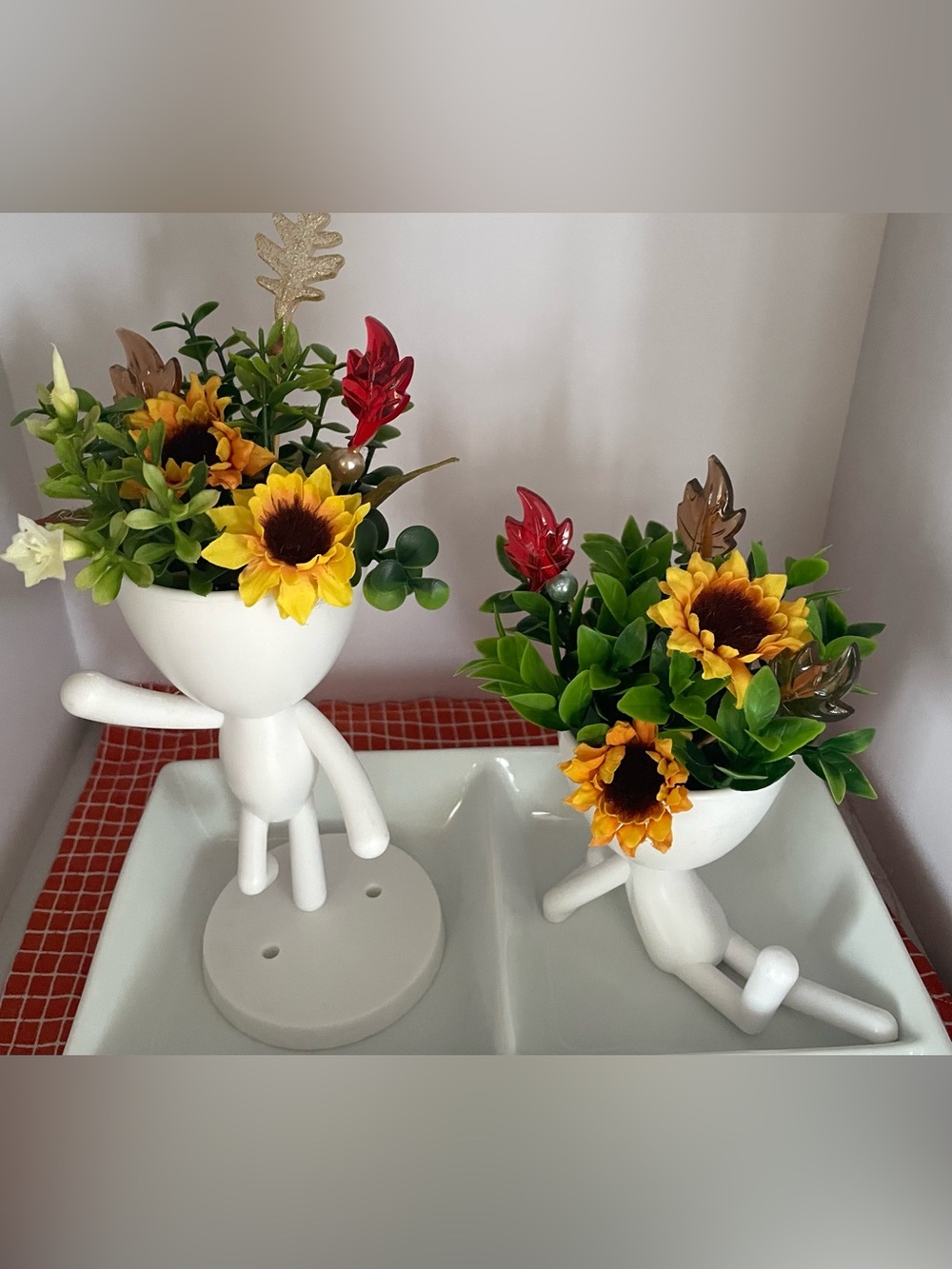 2White Figurine Planter with Yellow Sunflower Accents